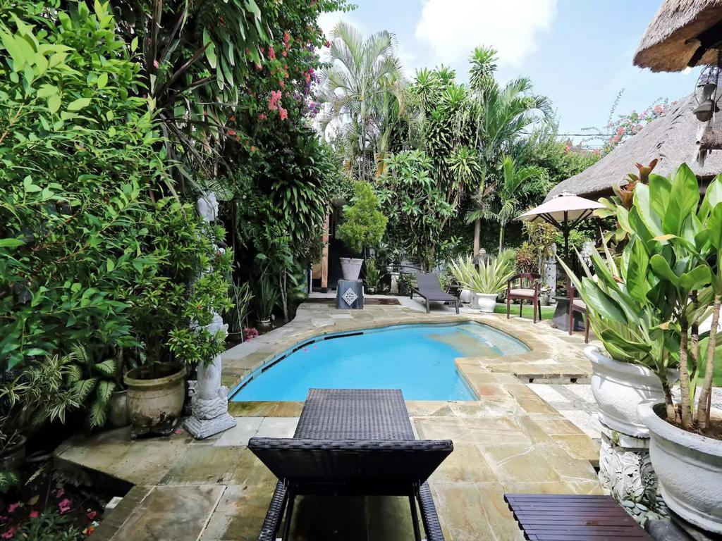 วิลลา ฤทธี Villa เซมินยัค ภายนอก รูปภาพ